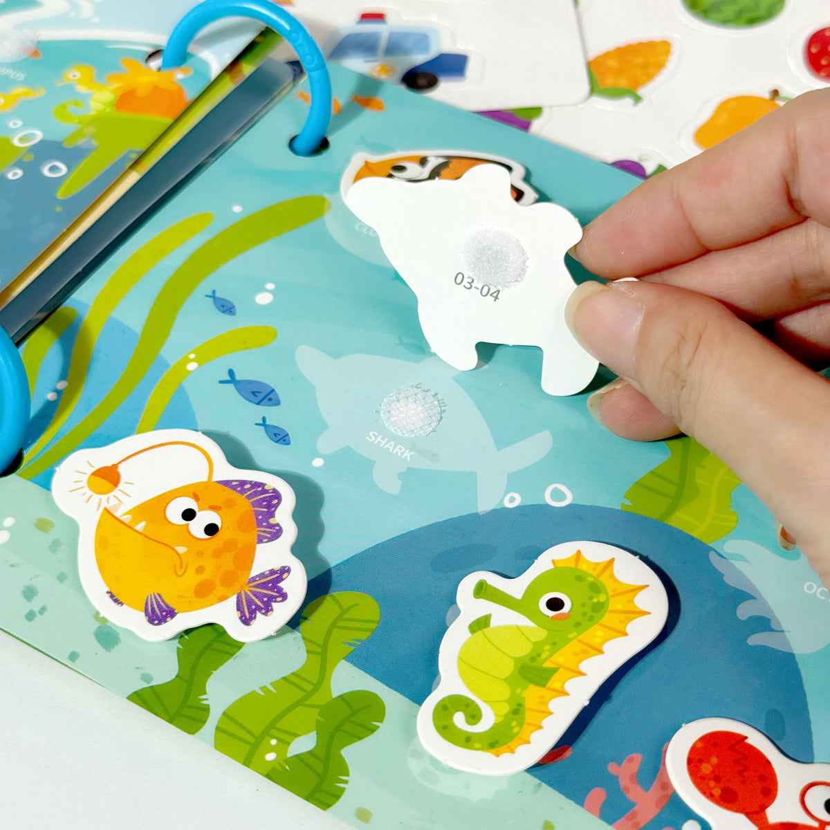 Dinosaur Fruit-Themed Busybook Quiet Book, with 5 Major Themes and Various Accessories, Designed for Children Aged 36 Months and Above, Covering Numbers, Letters, and Colors, with Clear and Easy-To-Understand English Instruct