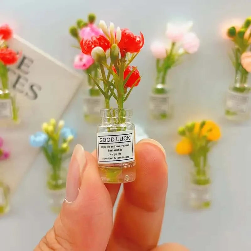 Mini Vase Fridge Magnets – 8-Piece 3D Refrigerator Decor Set