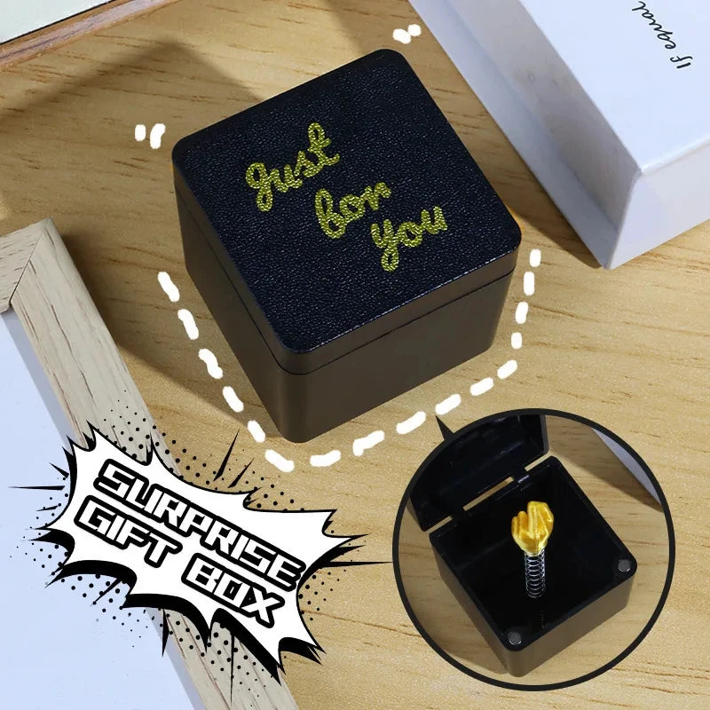 Middle Finger Prank Gift Box – Funny Christmas Desk Decoration