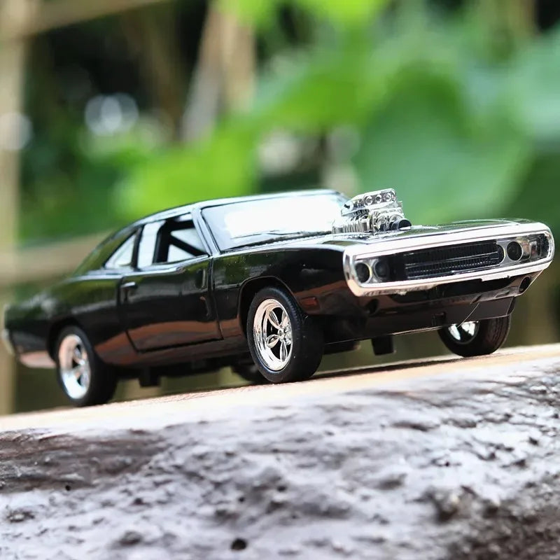 1:32 Diecast Car Model – Alloy Pull Back Sports Car