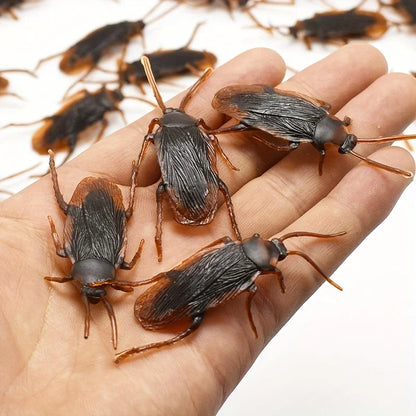 Fake Cockroach Prank Toys – 50-Piece Realistic Insect Set