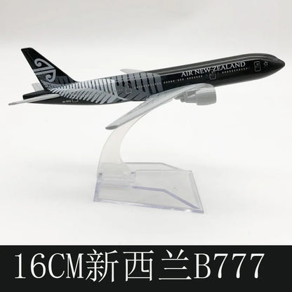 16cm Diecast B777 Aircraft Model – 1:400 Scale Collectible