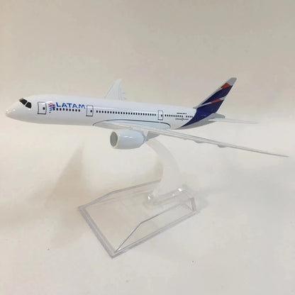 16cm B787 Aircraft Model – 1:400 Scale Diecast with Base