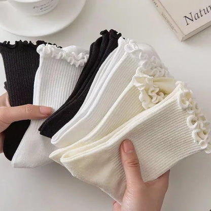 5 Pairs /1 Lot Socks for Women Breathable Black White Set Spring Autumn Ruffle Middle Tube Ankle Short
