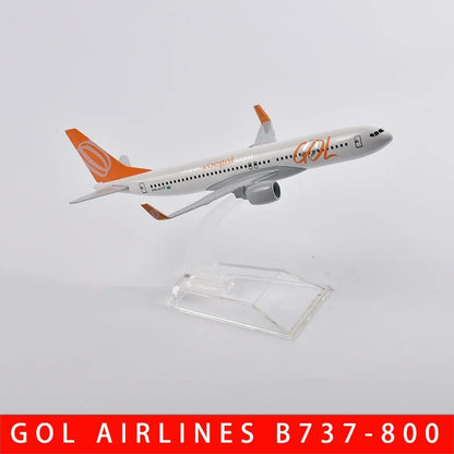 1:400 Scale 737-800 Diecast Airplane Model – 16cm