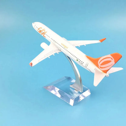1:400 Scale 737-800 Diecast Airplane Model – 16cm
