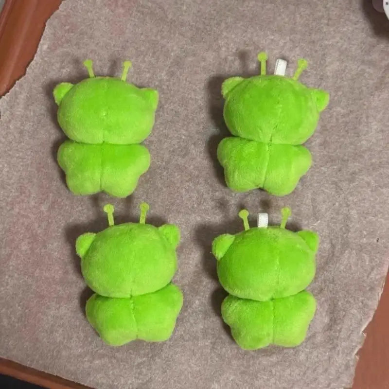 【Peace】Alien Cat Plush Toy Cartoon Stuffed Animal Keychain Accessories Creative Ugly Cute Backpacks Pendant Party Gift