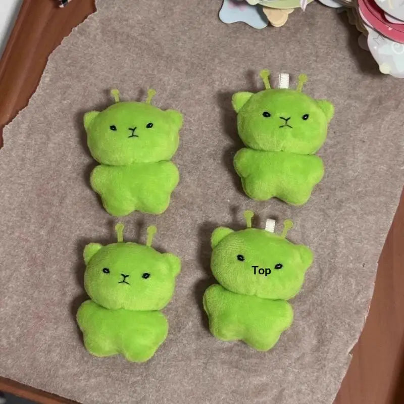 【Peace】Alien Cat Plush Toy Cartoon Stuffed Animal Keychain Accessories Creative Ugly Cute Backpacks Pendant Party Gift